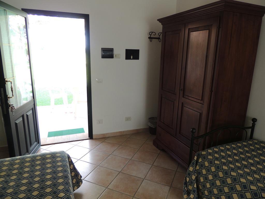 Agriturismo Valle Martina Сатурния Стая снимка