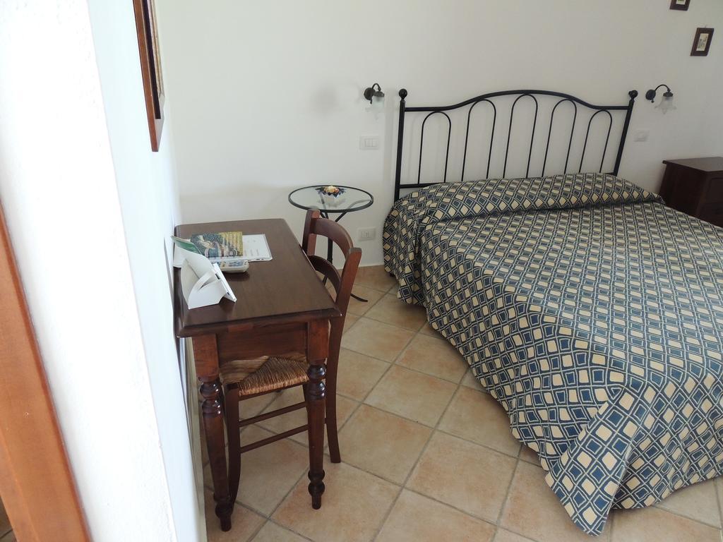 Agriturismo Valle Martina Сатурния Стая снимка